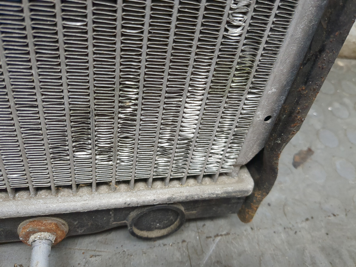 Радиатор охлаждения двигателя основной