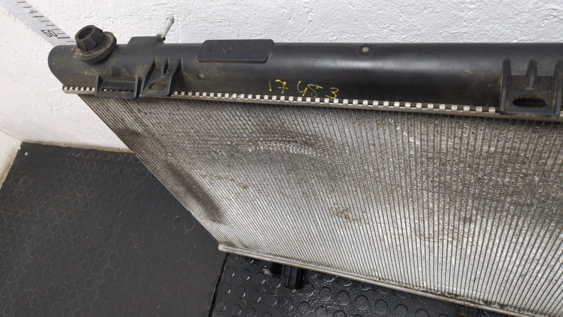 Радиатор охлаждения двигателя основной