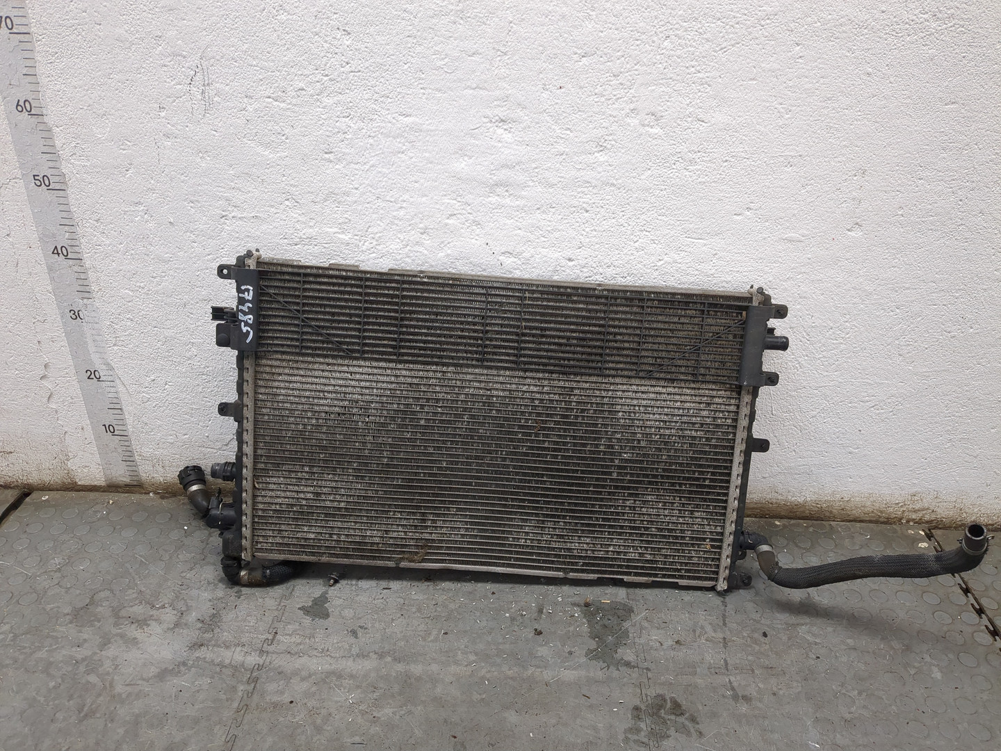 Радиатор охлаждения двигателя основной