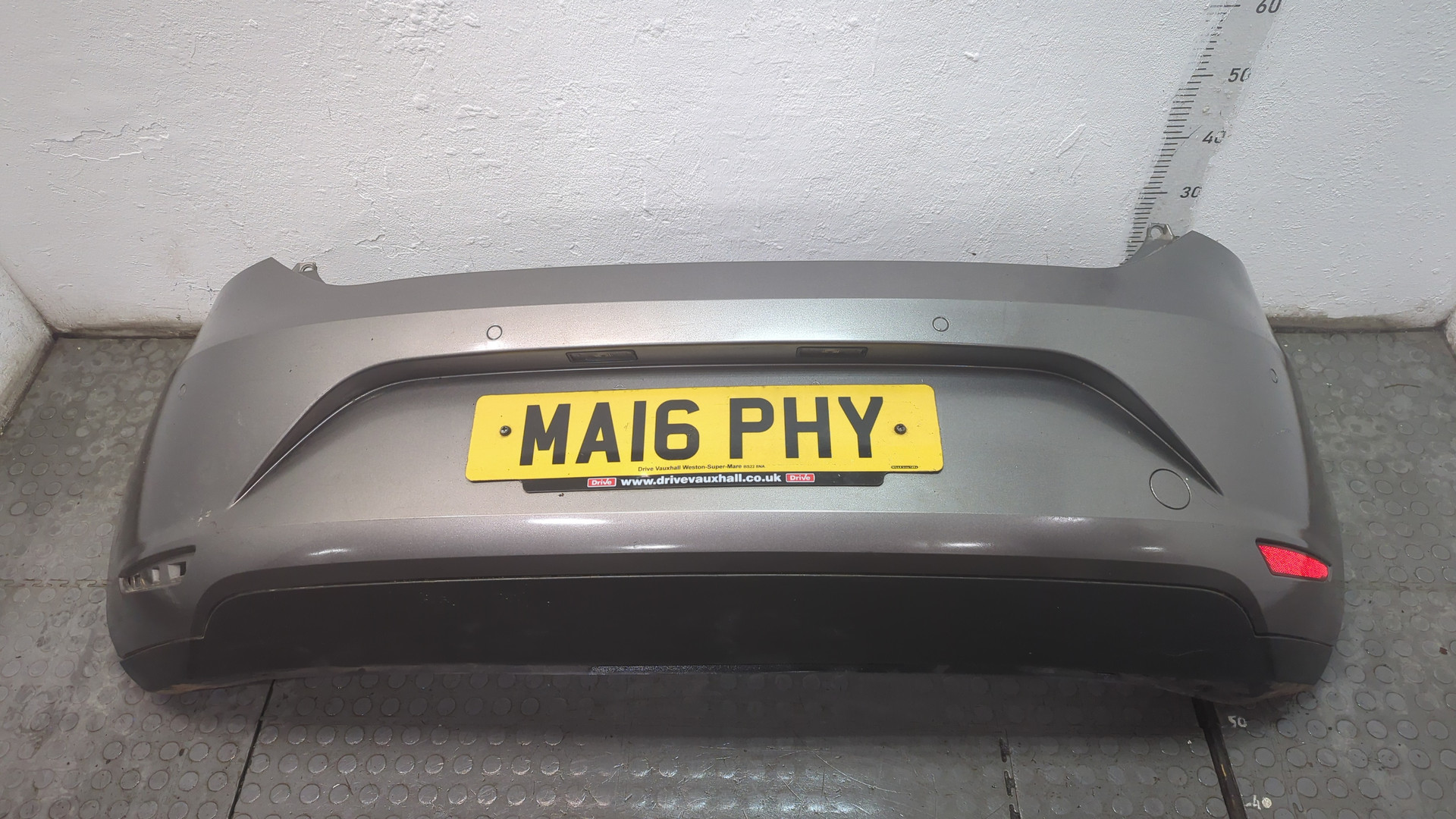 Бампер задний