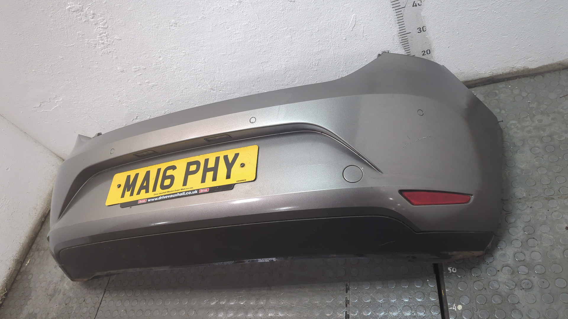 Бампер задний