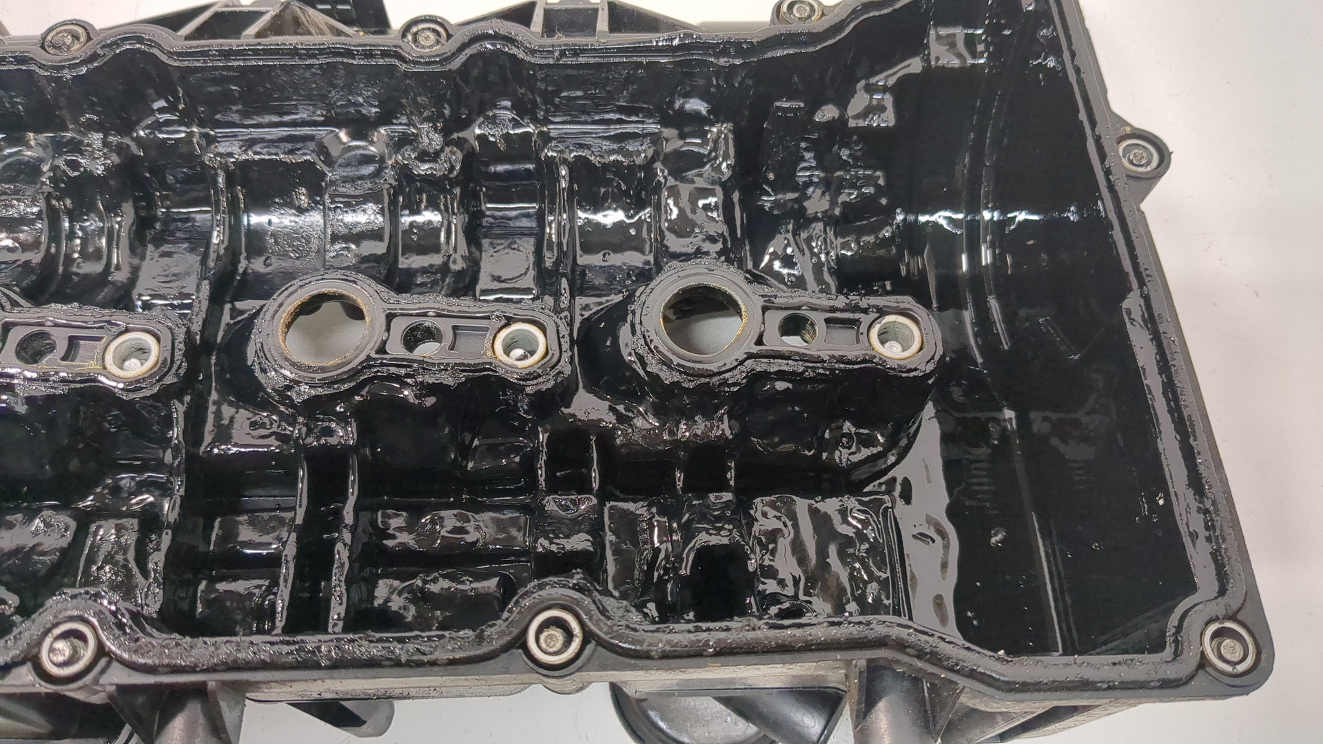 Крышка клапанная ГБЦ