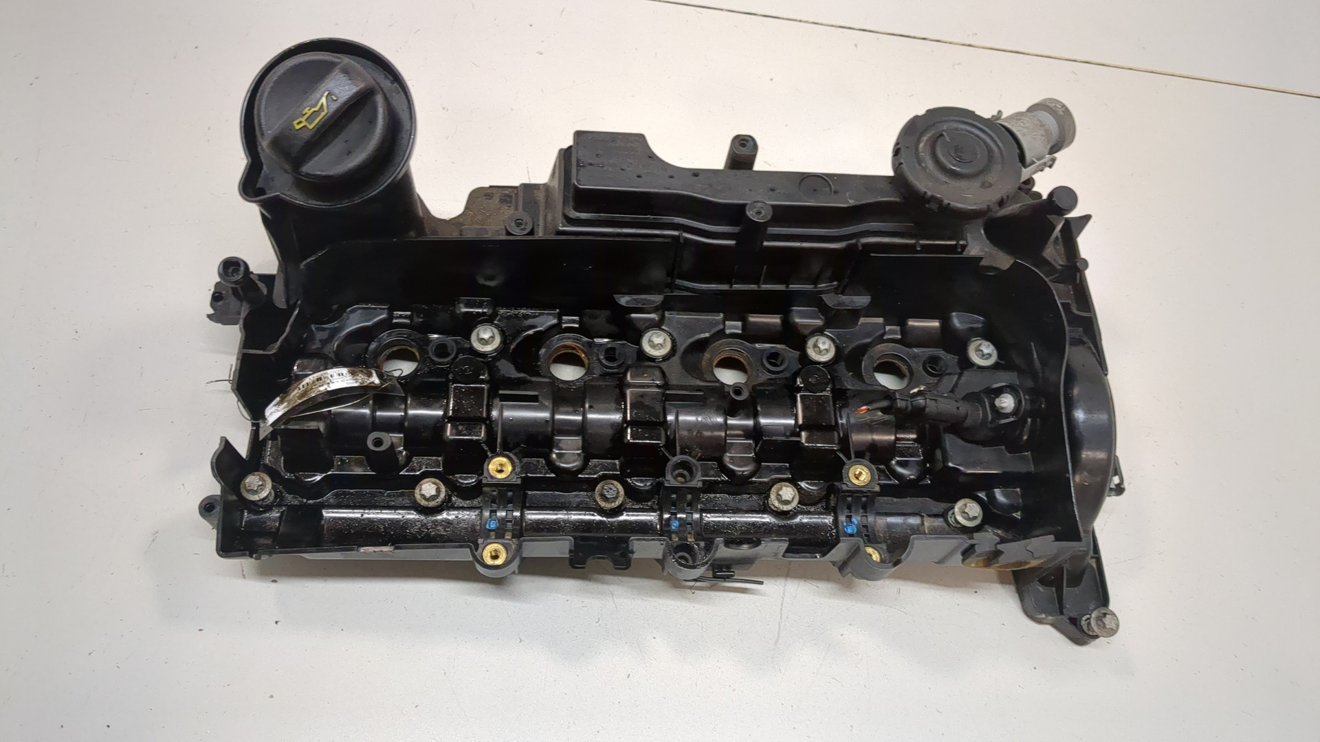 Крышка клапанная ГБЦ