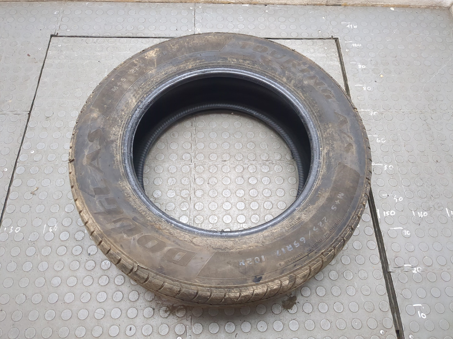 Шины комплект (4 шт.)