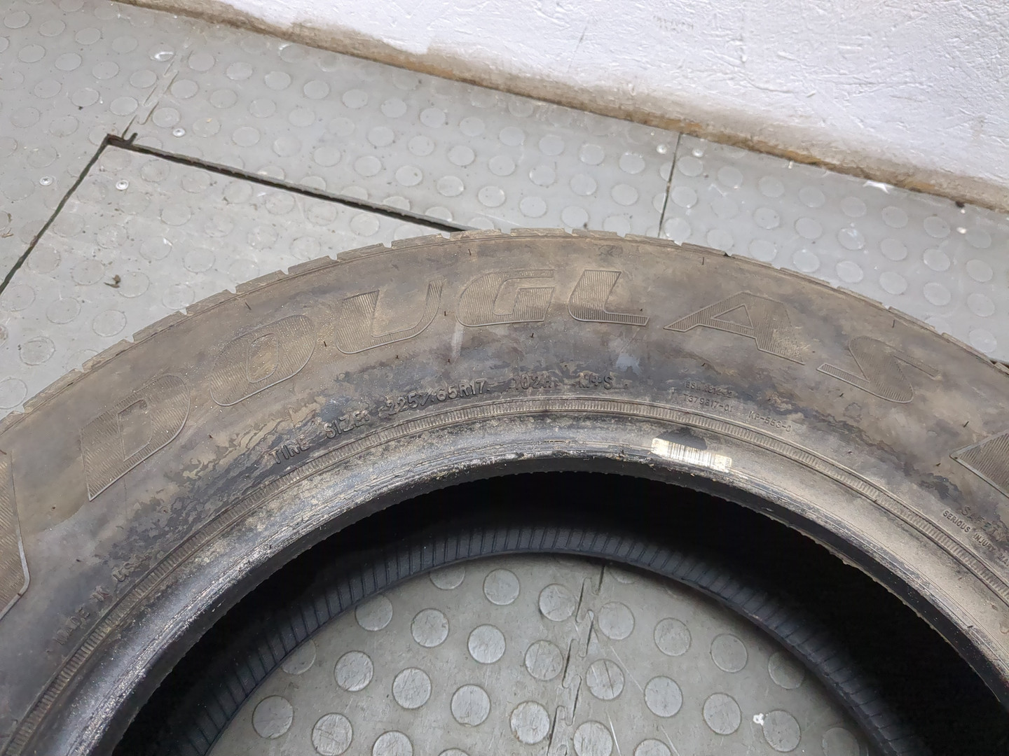 Шины комплект (4 шт.)