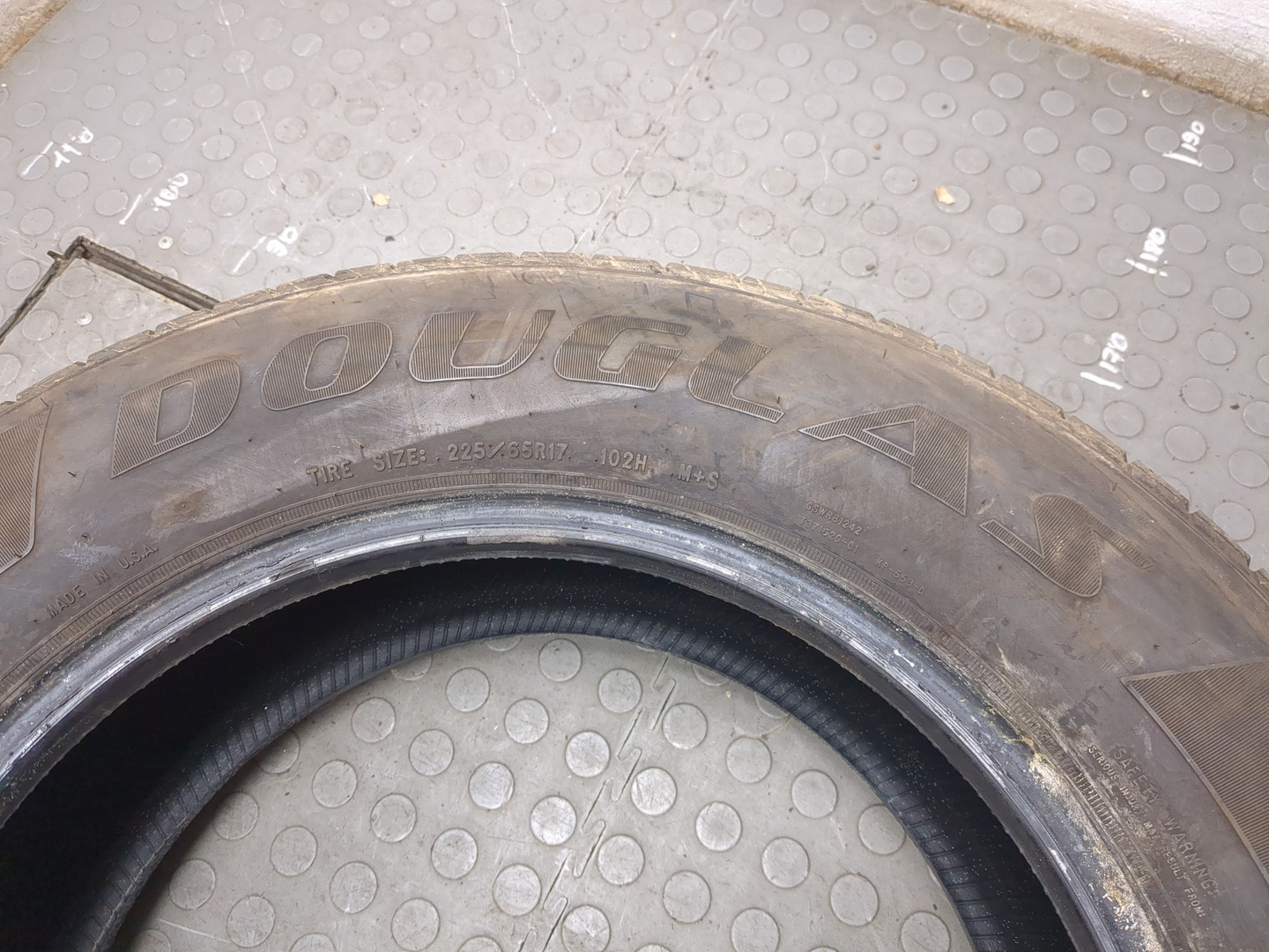 Шины комплект (4 шт.)