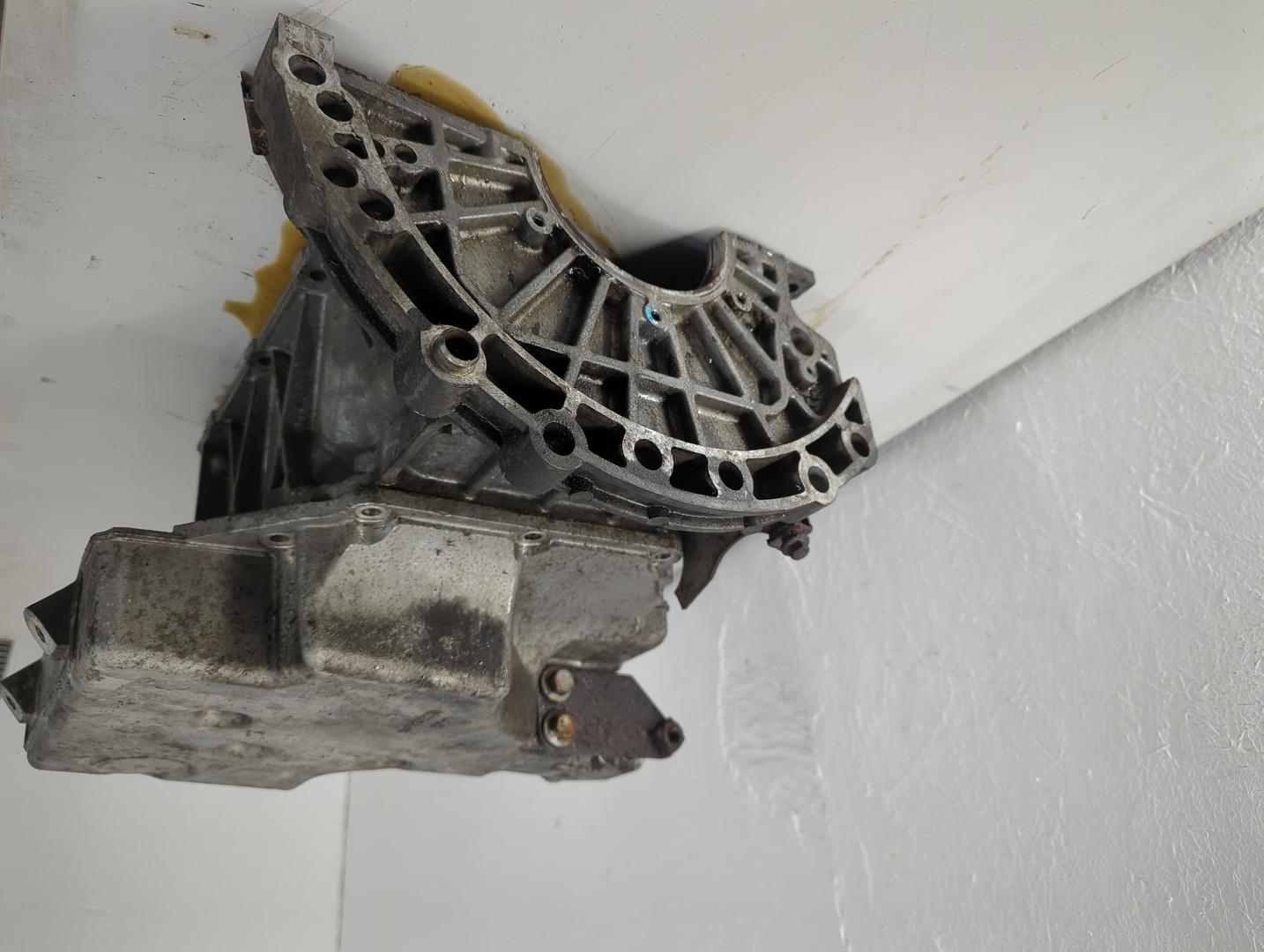 Поддон масляный двигателя (картер)