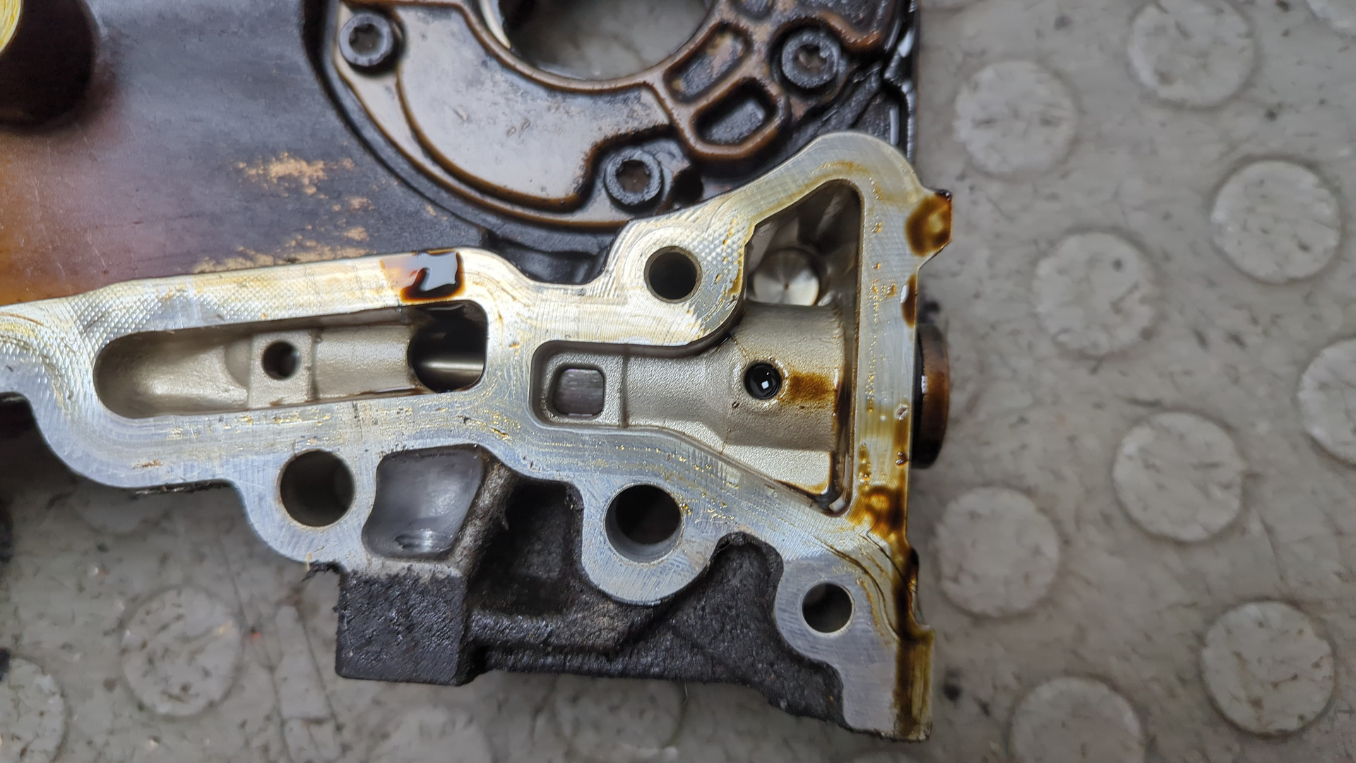 Насос масляный