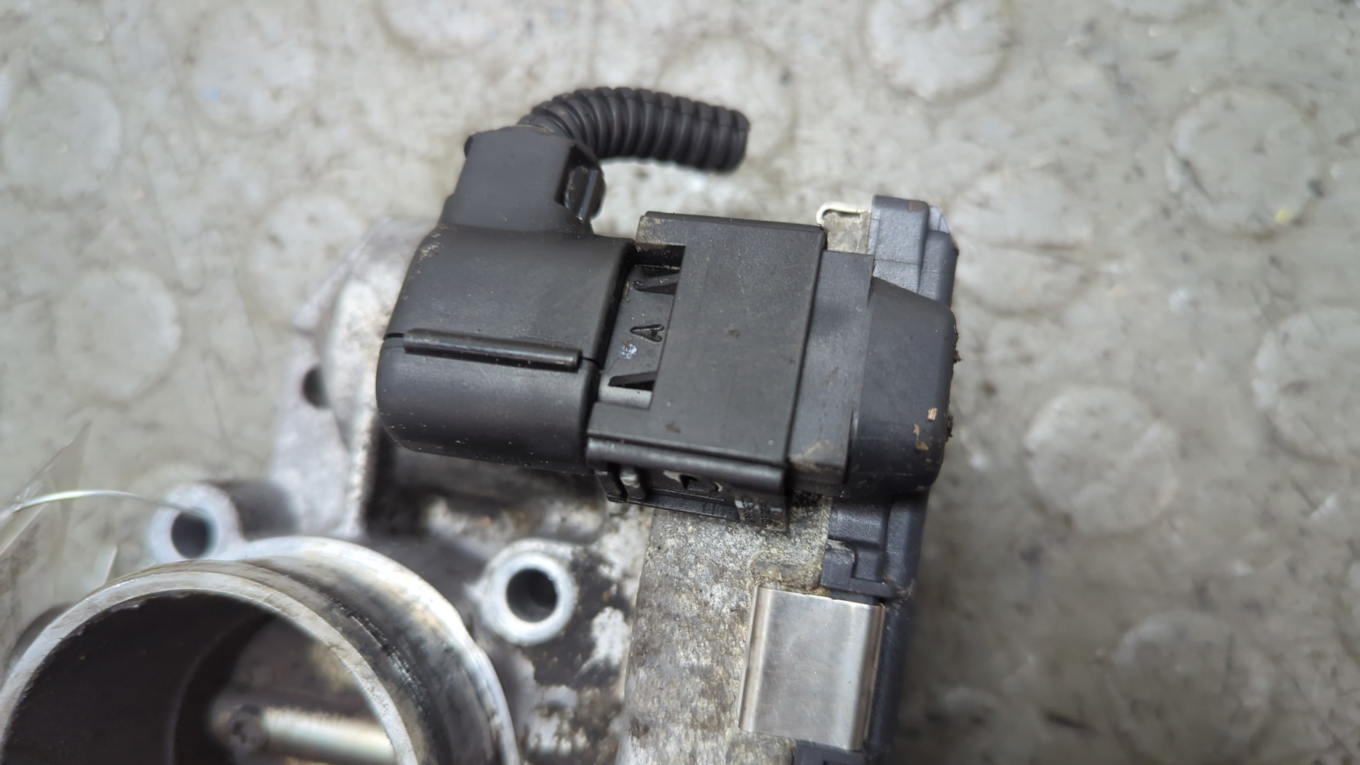 Заслонка дроссельная электрическая