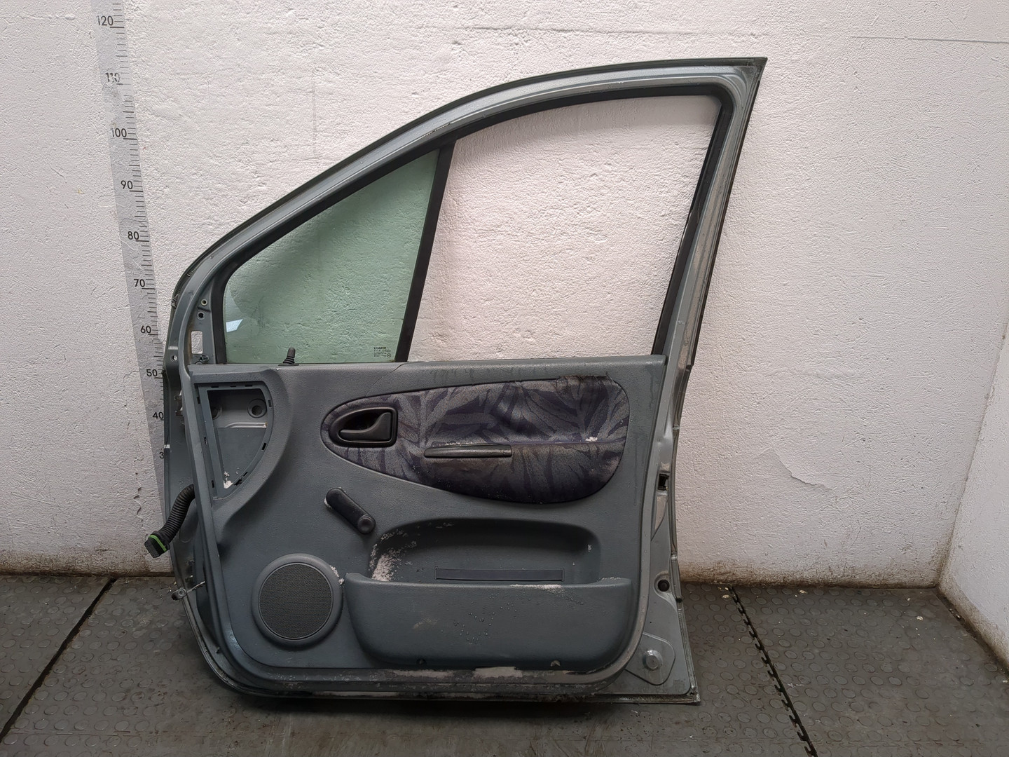 Дверь передняя правая