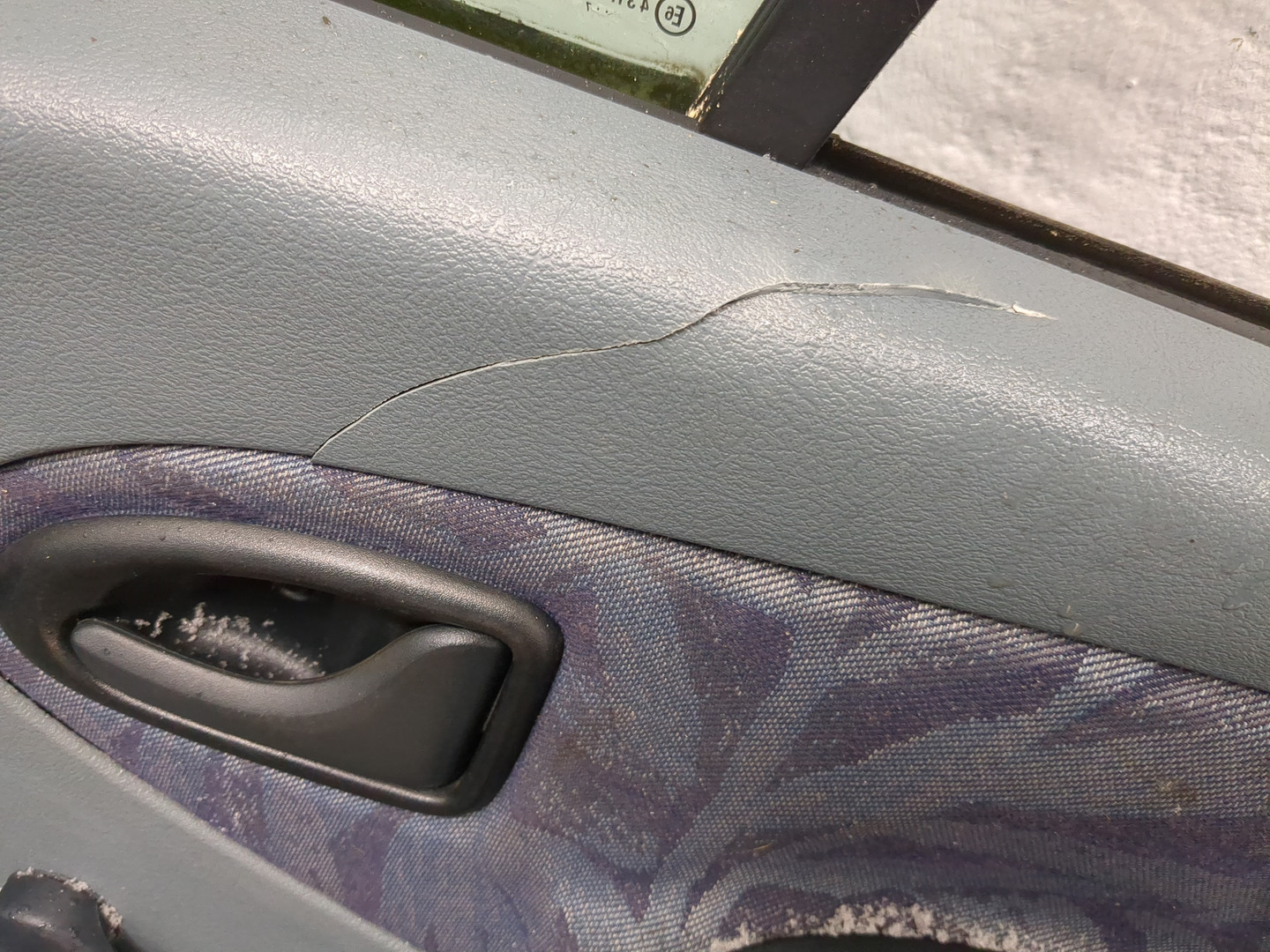 Дверь передняя правая