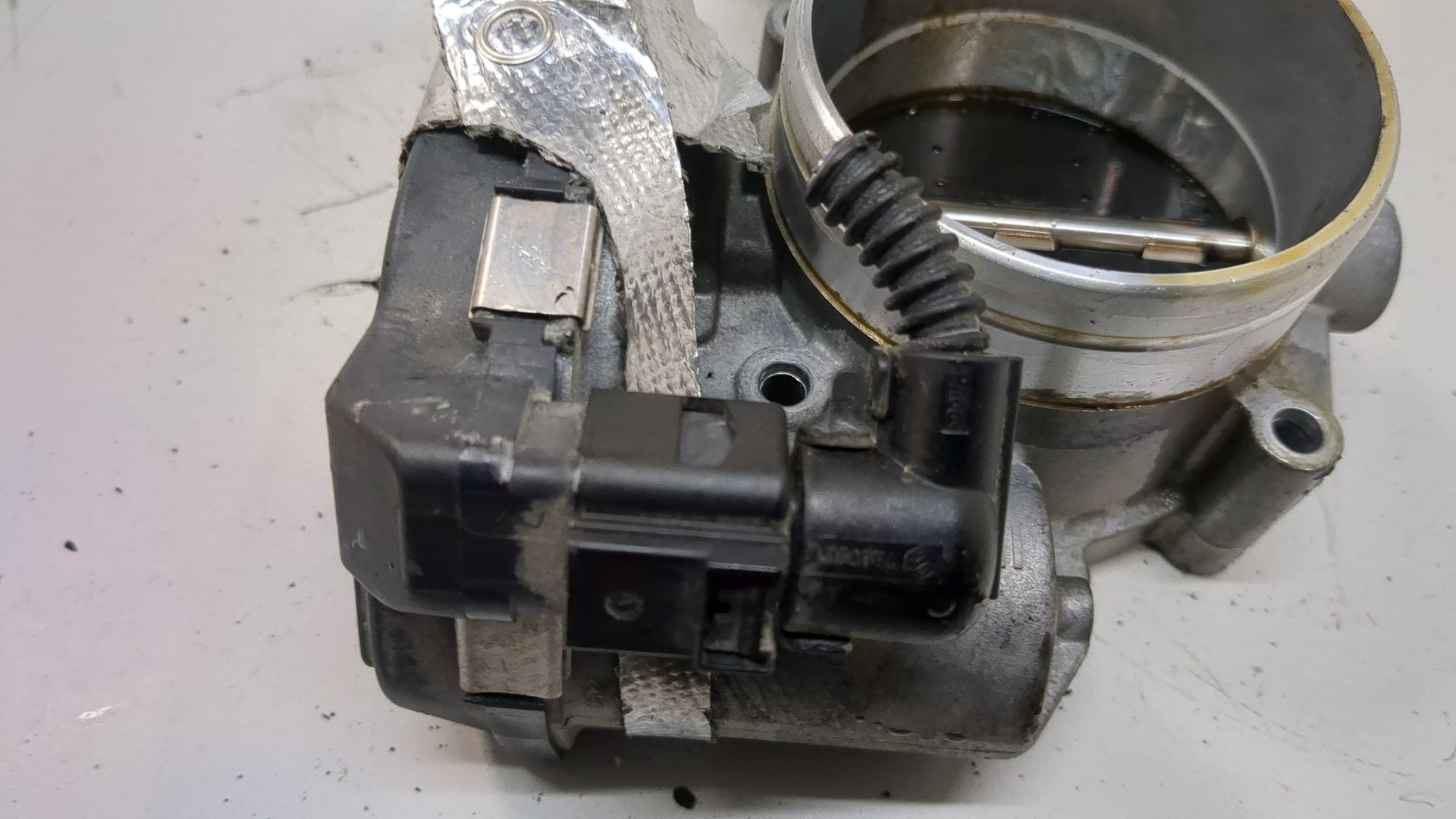 Заслонка дроссельная электрическая