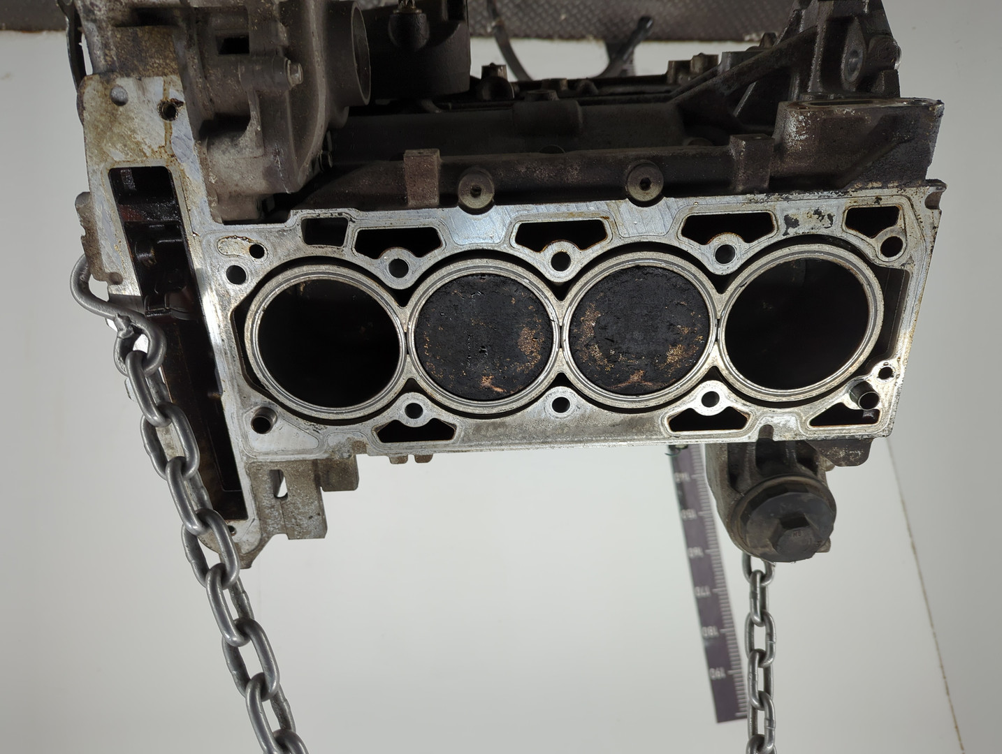 Блок двигателя