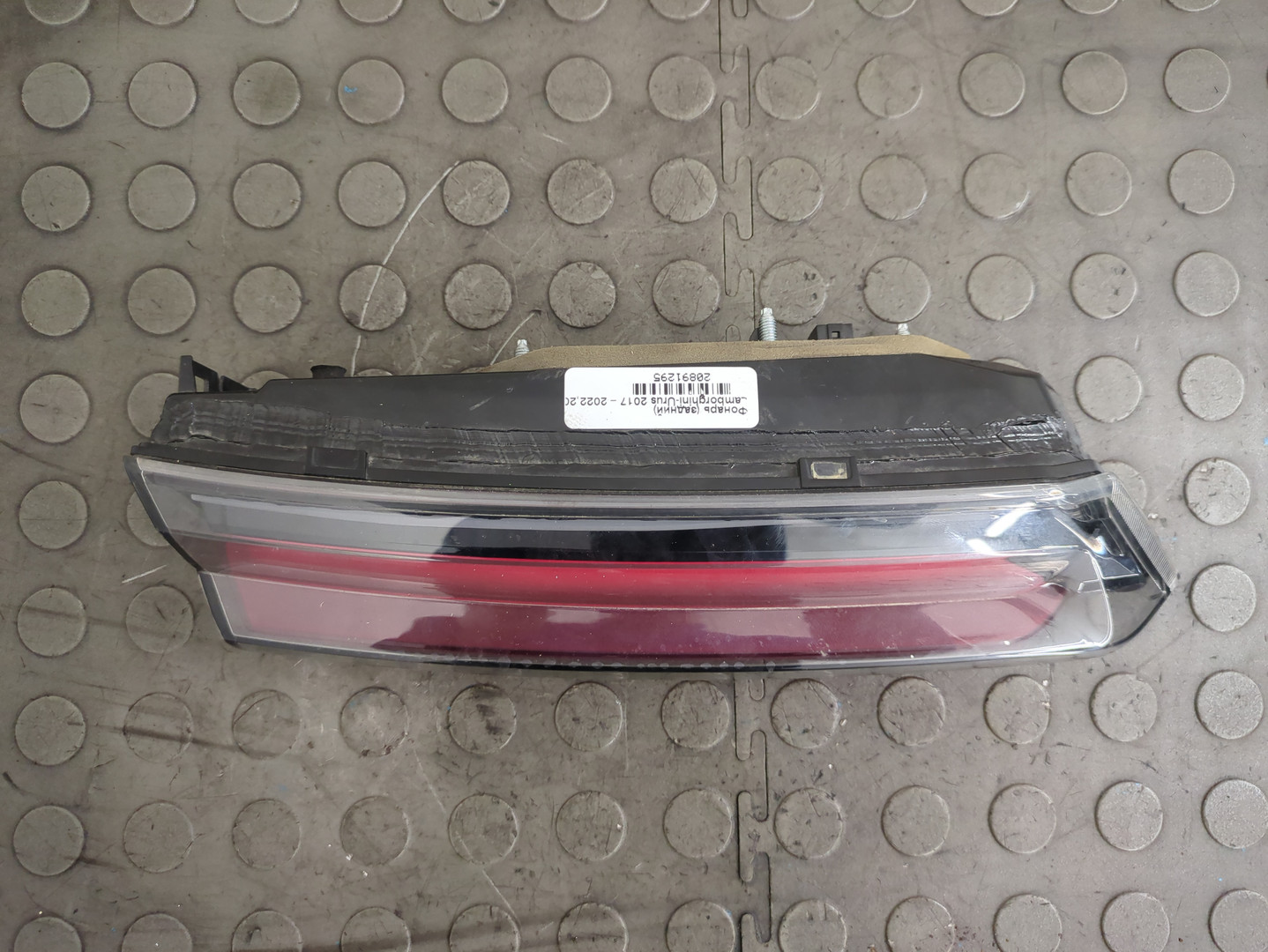 Фонарь задний левый