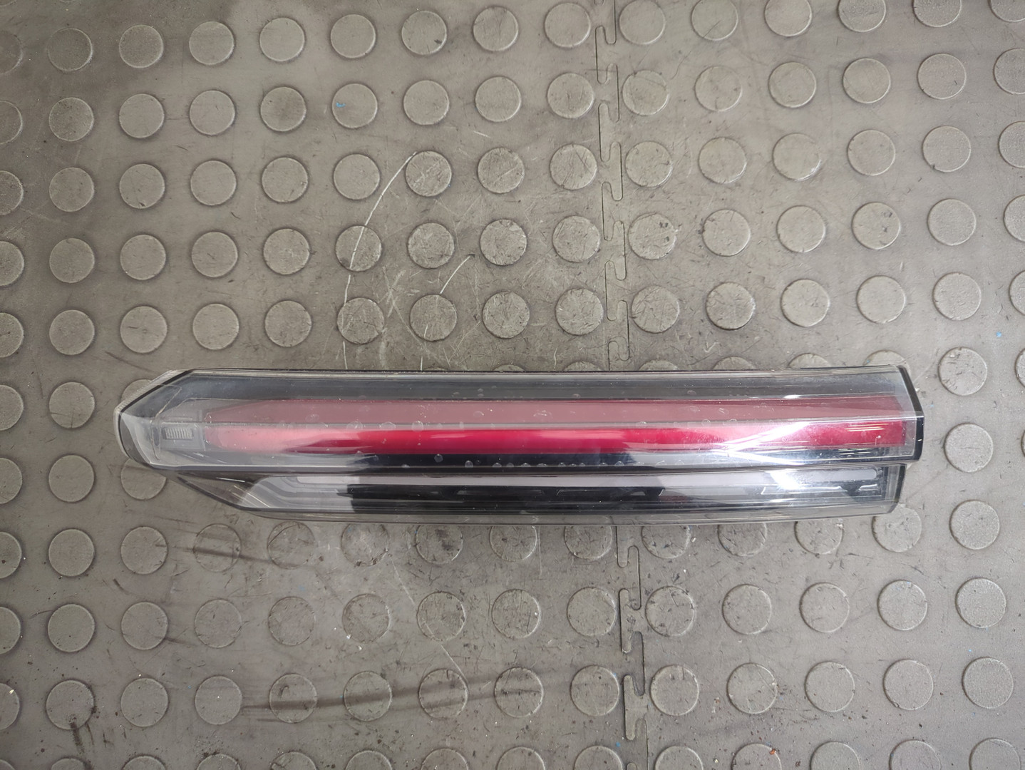 Фонарь задний левый