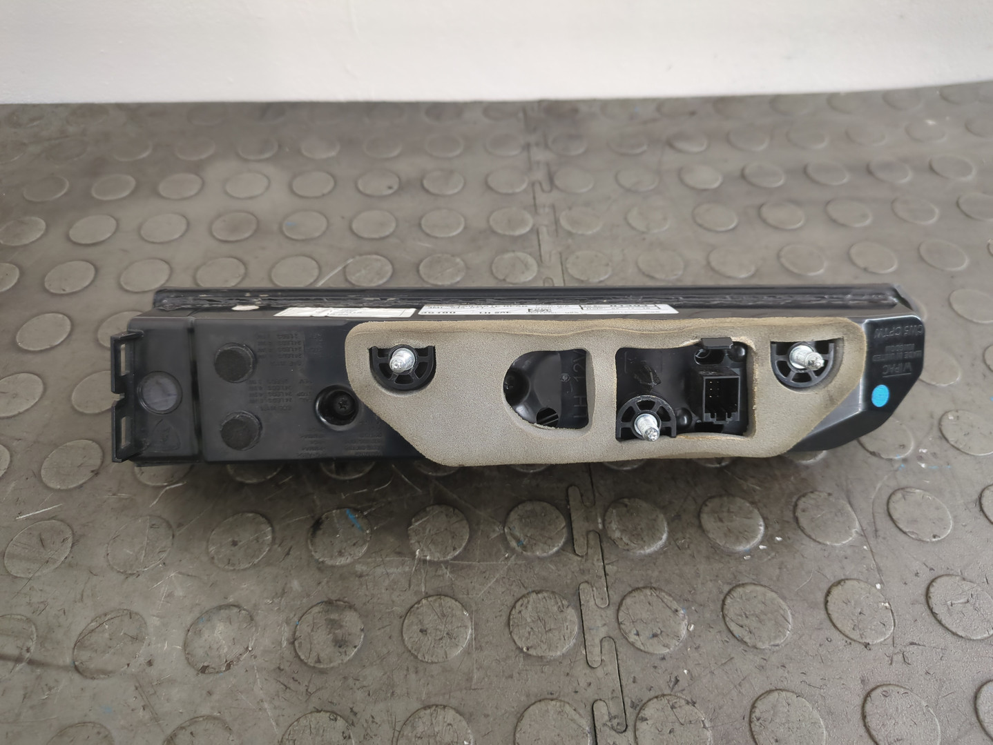 Фонарь задний левый