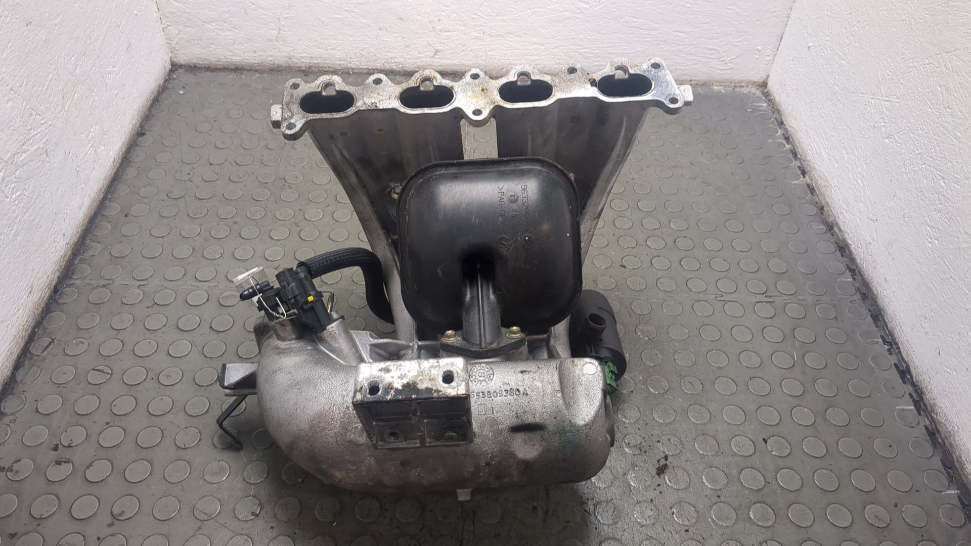 Коллектор впускной