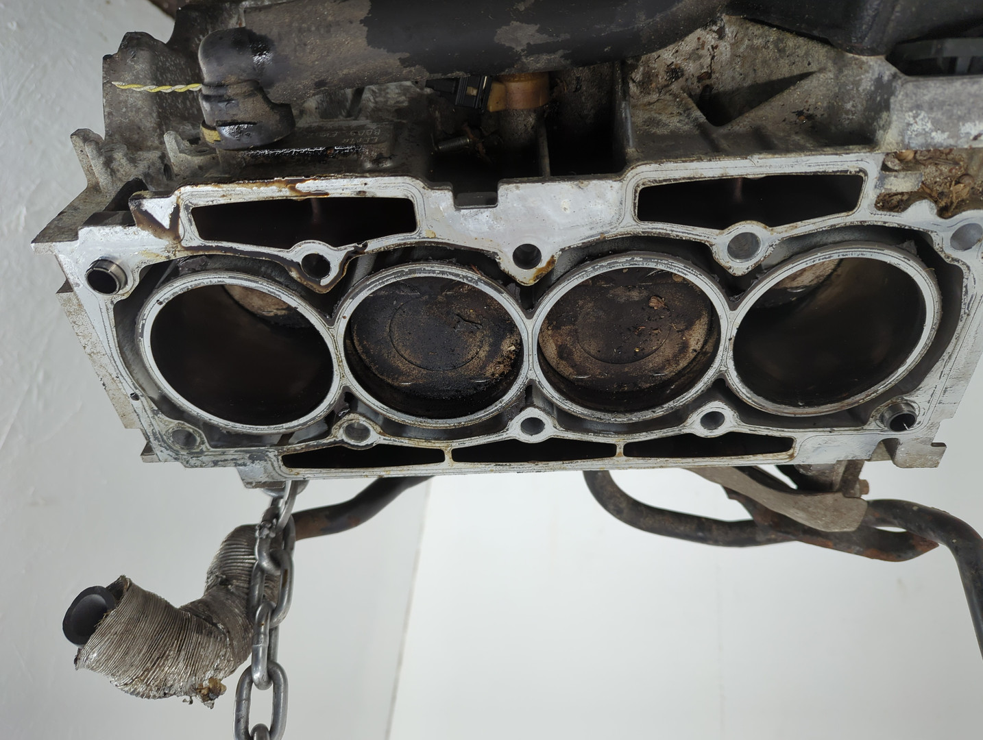 Блок двигателя