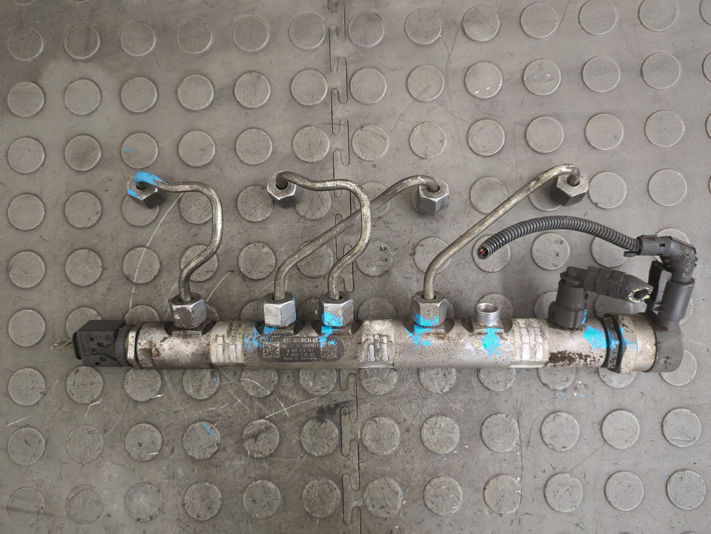 Рейка топливная (рампа)