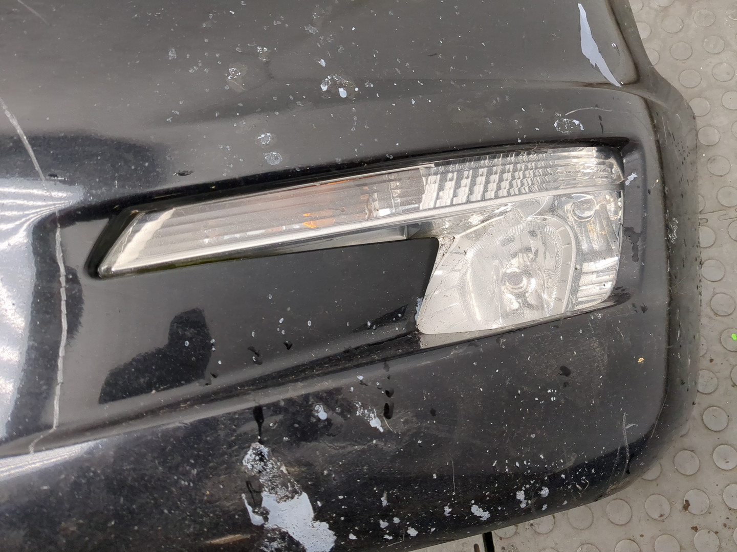 Бампер передний