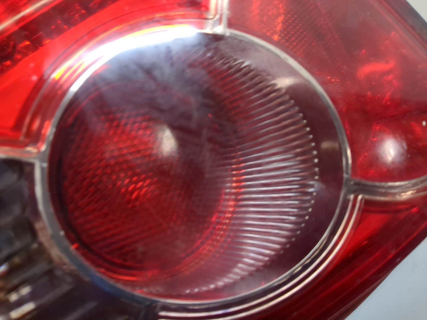 Фонарь задний левый