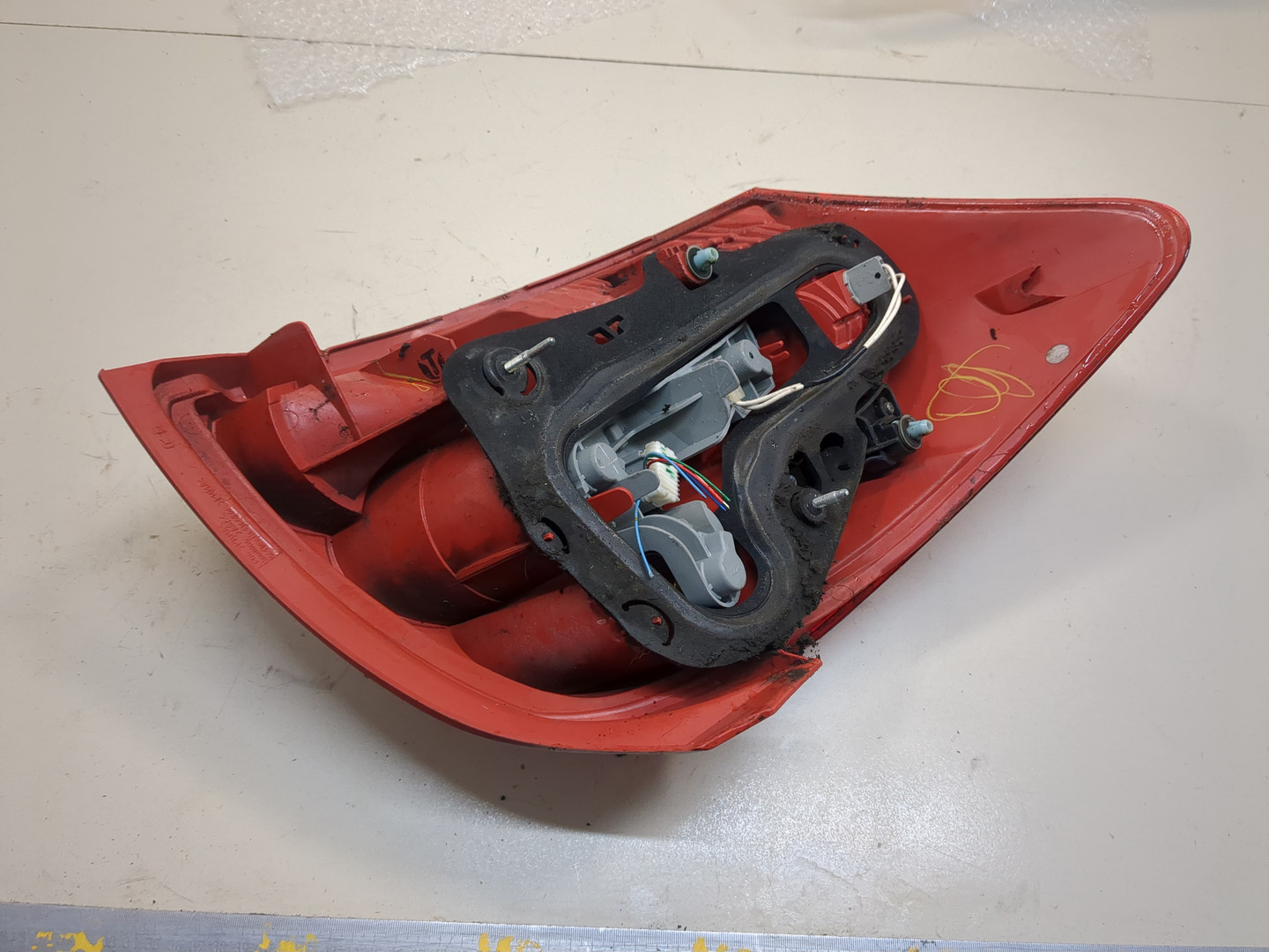 Фонарь задний левый