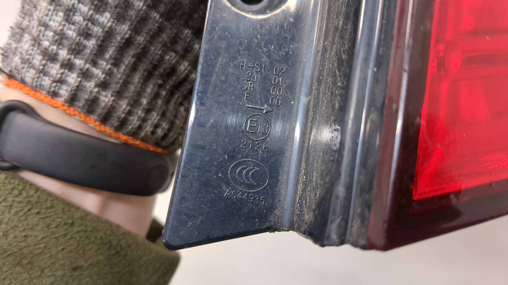 Фонарь задний правый