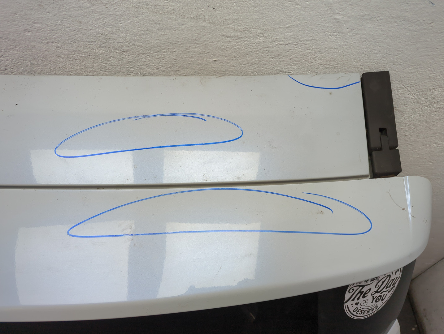 Дверь багажника