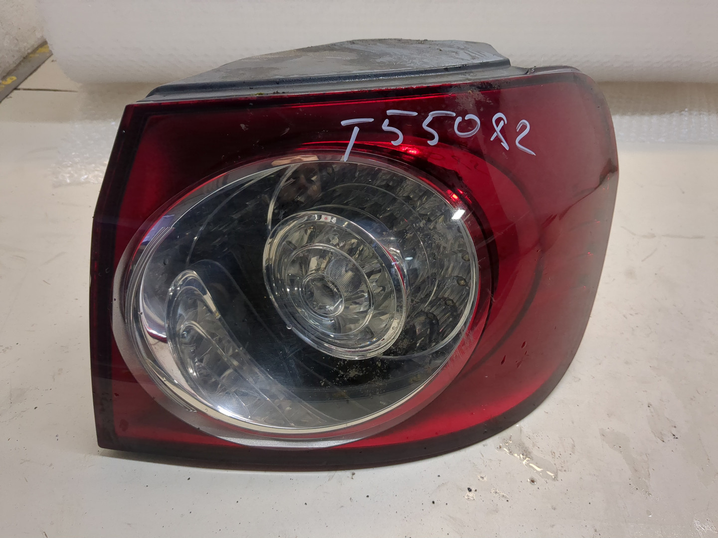 Фонарь задний правый