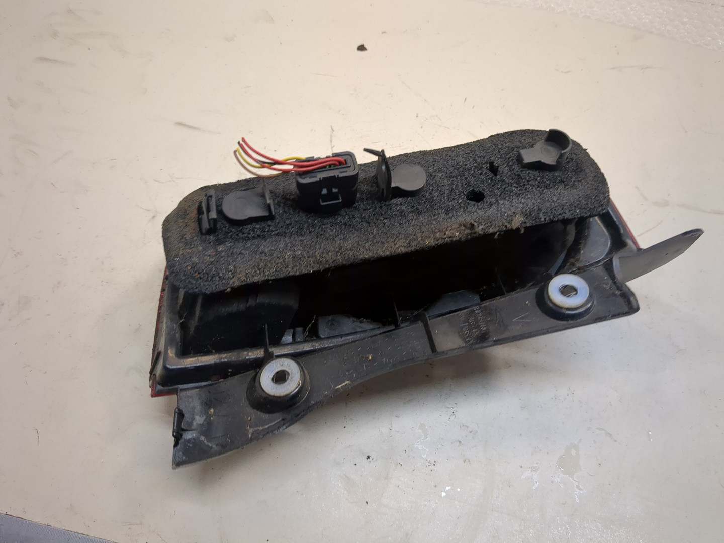 Фонарь задний правый