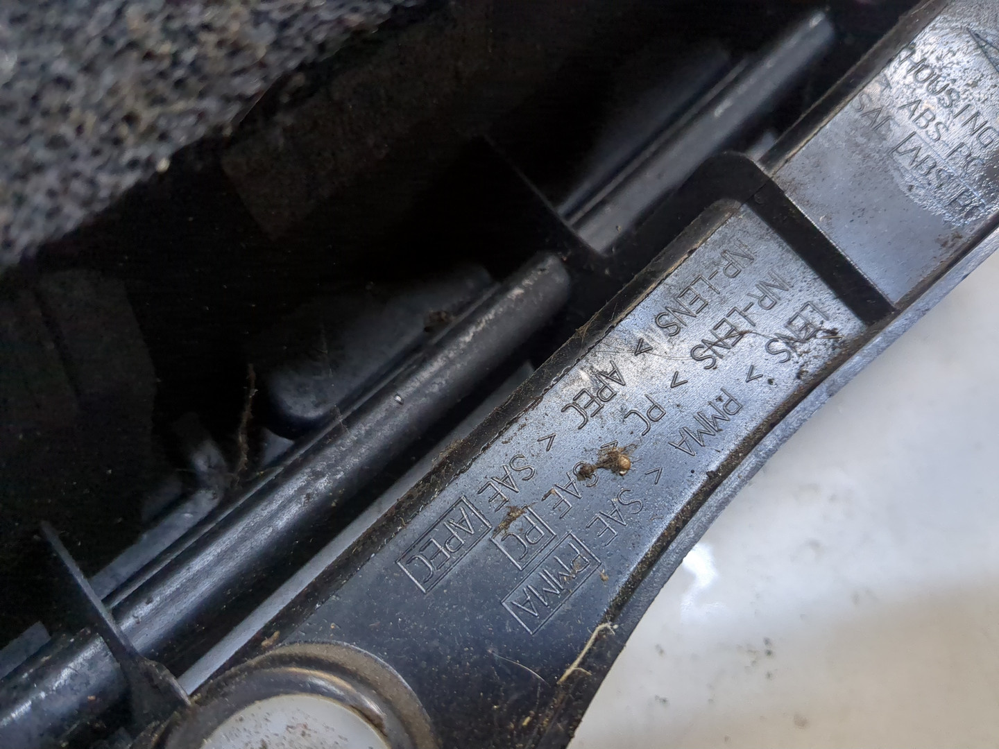 Фонарь задний правый