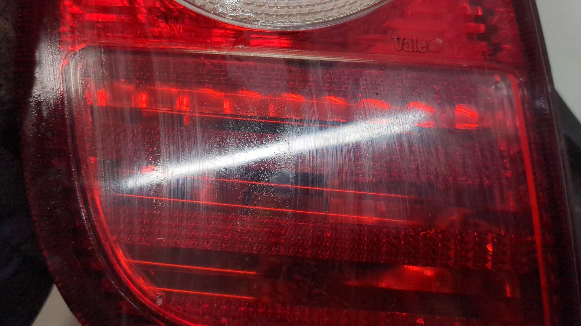 Фонарь задний левый