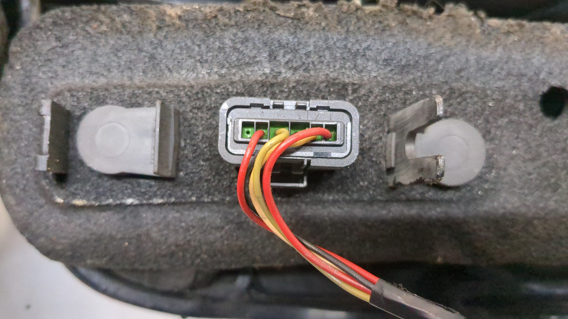 Фонарь задний левый