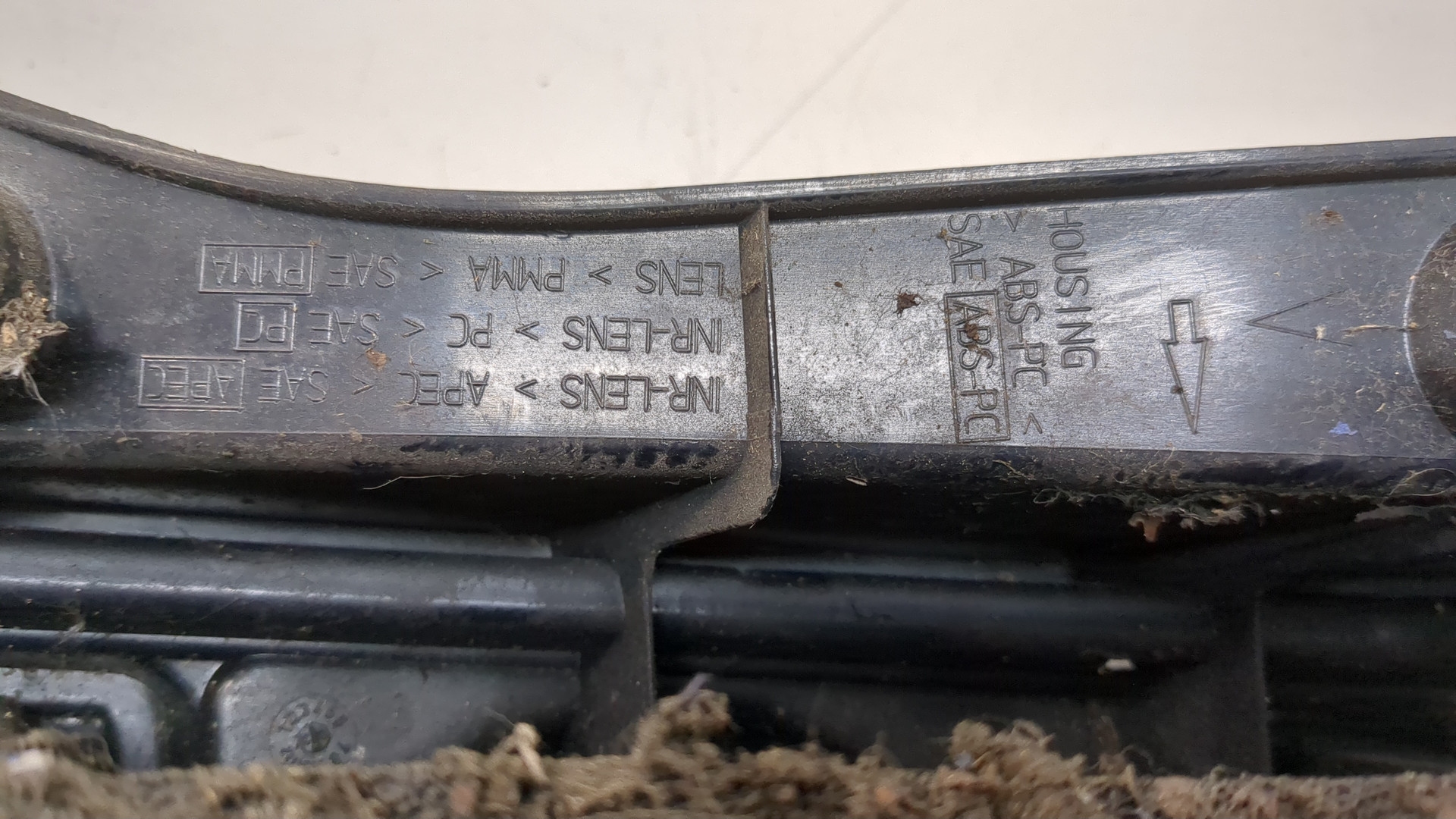 Фонарь задний левый