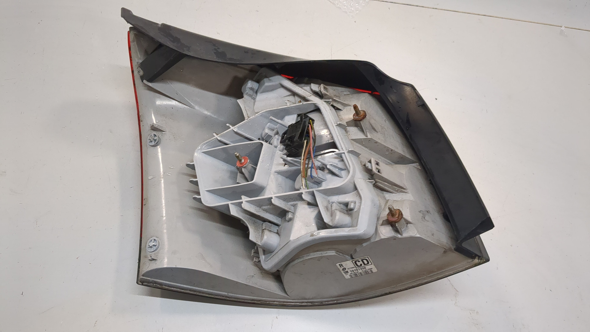 Фонарь задний правый