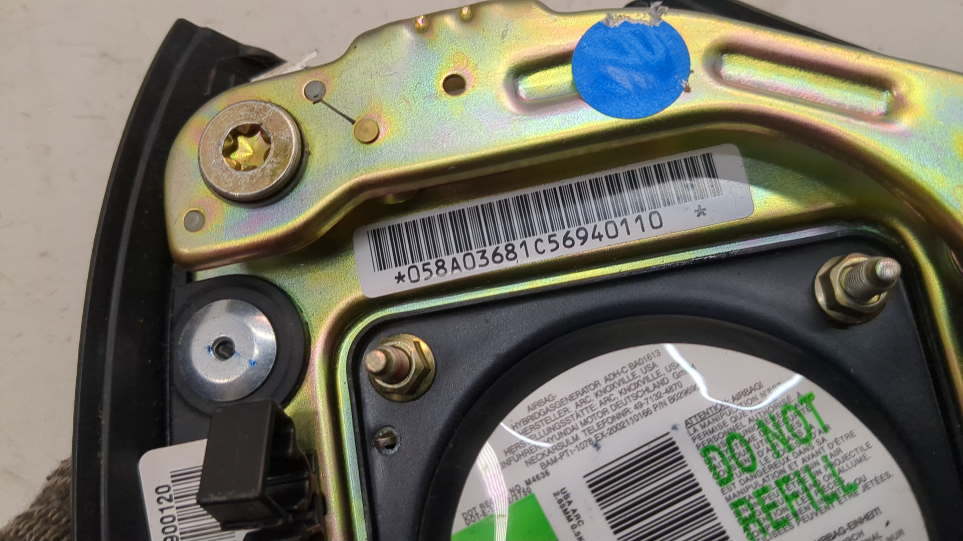 Подушка безопасности в рулевое колесо