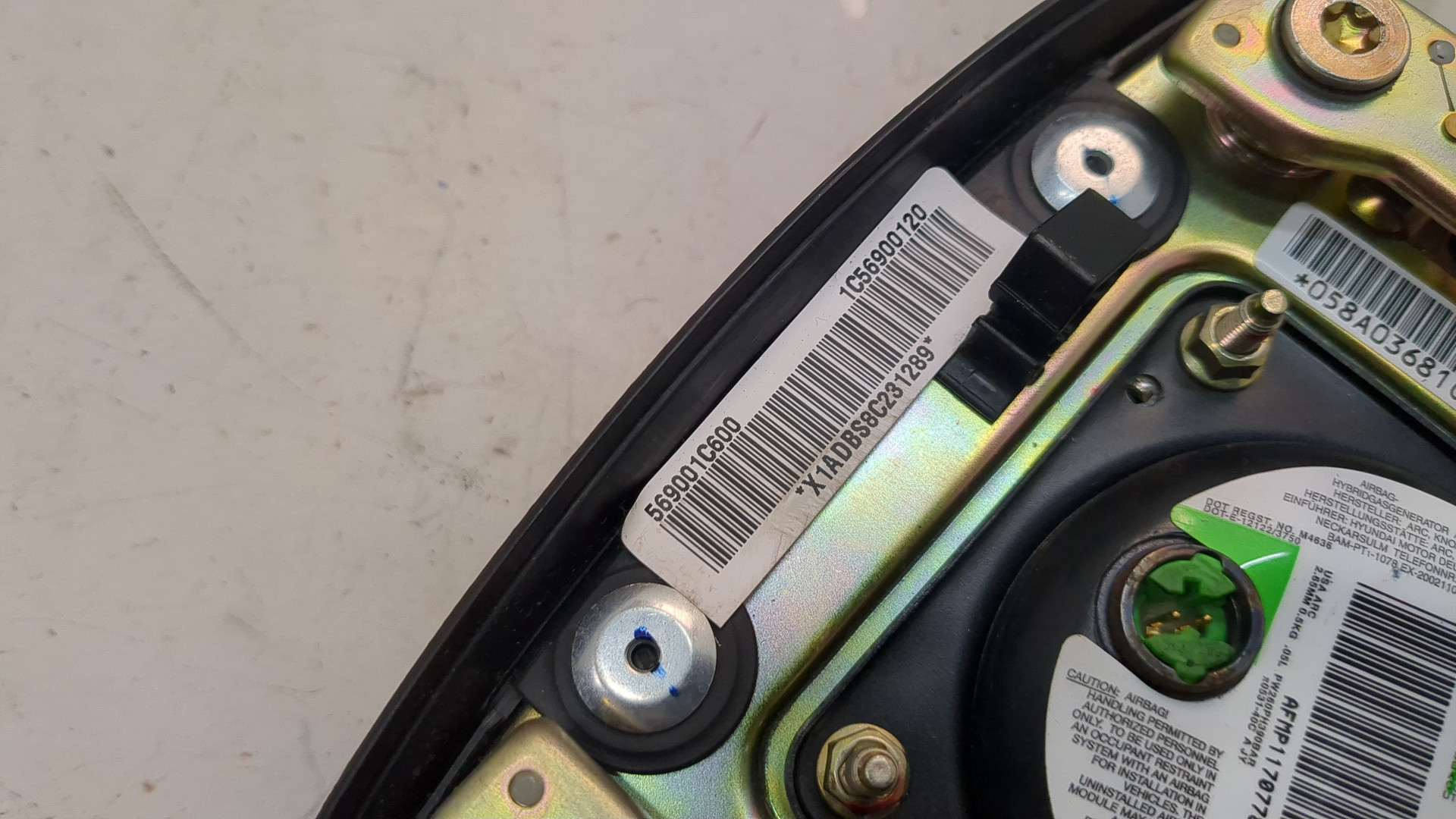 Подушка безопасности в рулевое колесо