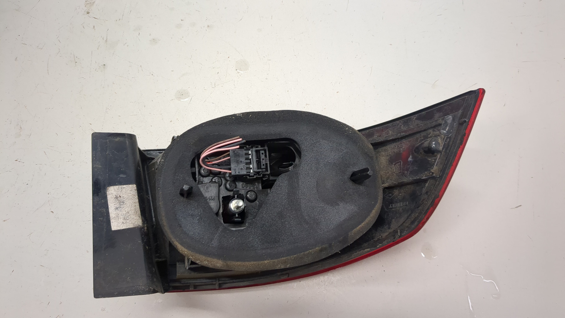 Фонарь задний правый