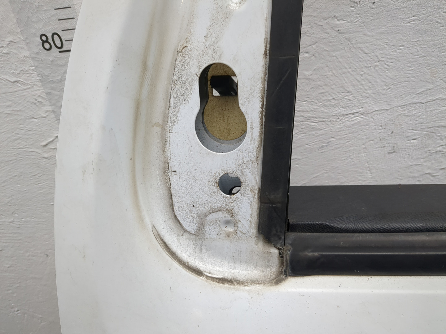 Дверь передняя левая