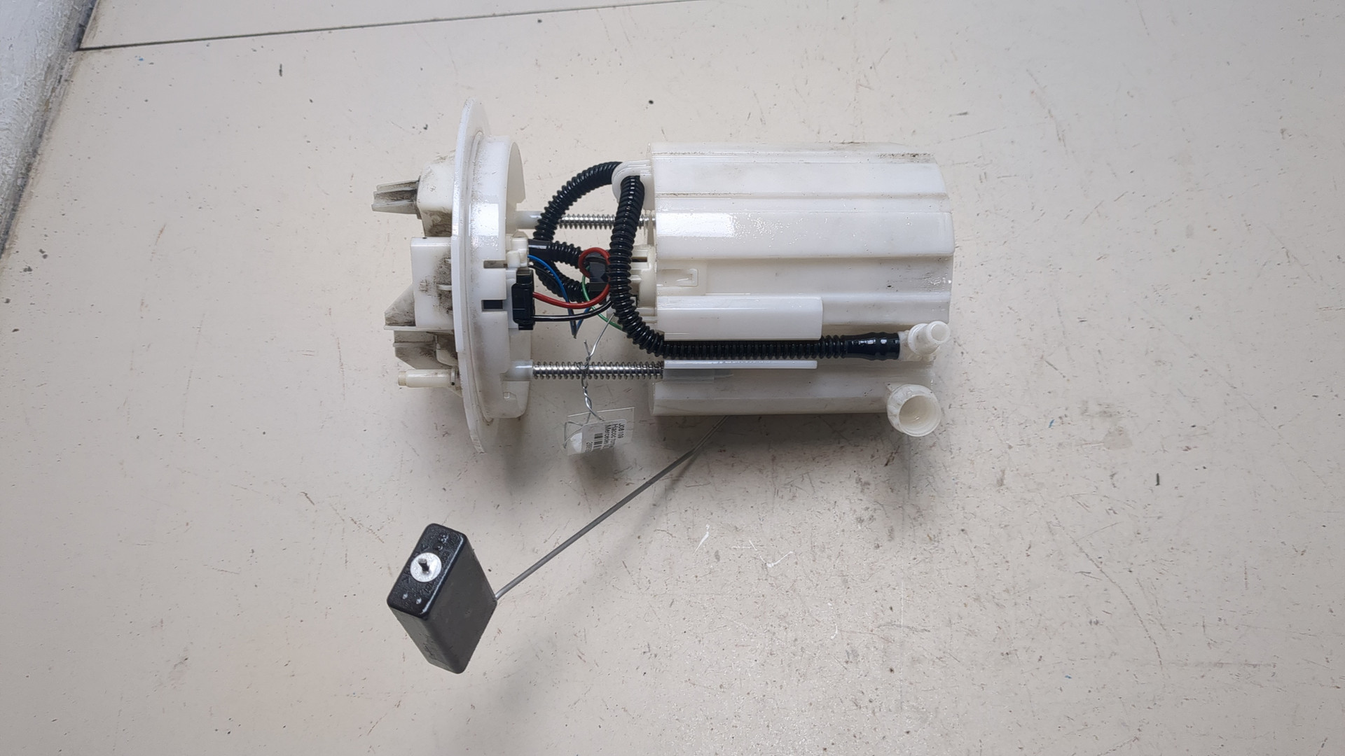 Насос топливный электрический