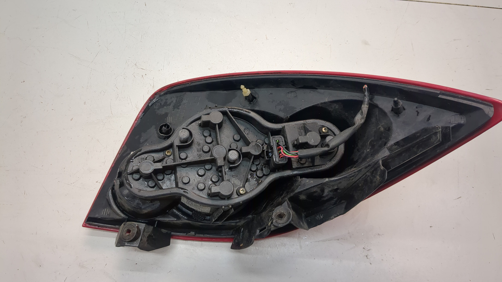 Фонарь задний правый