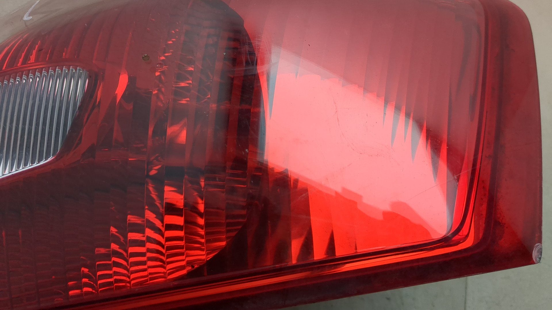 Фонарь задний правый