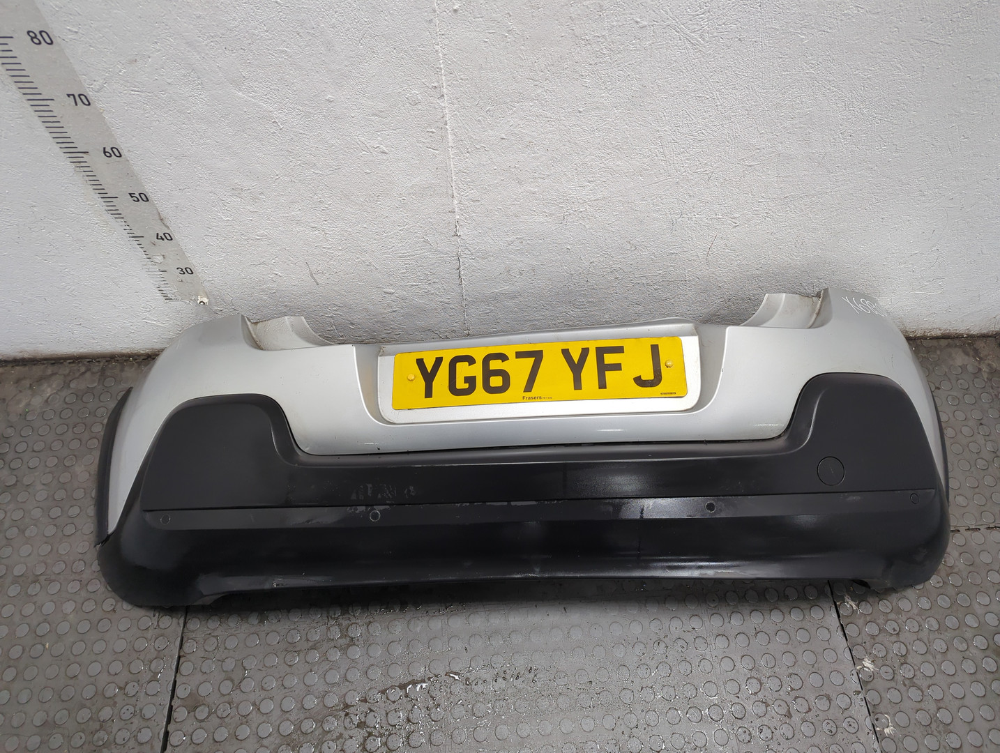 Бампер задний