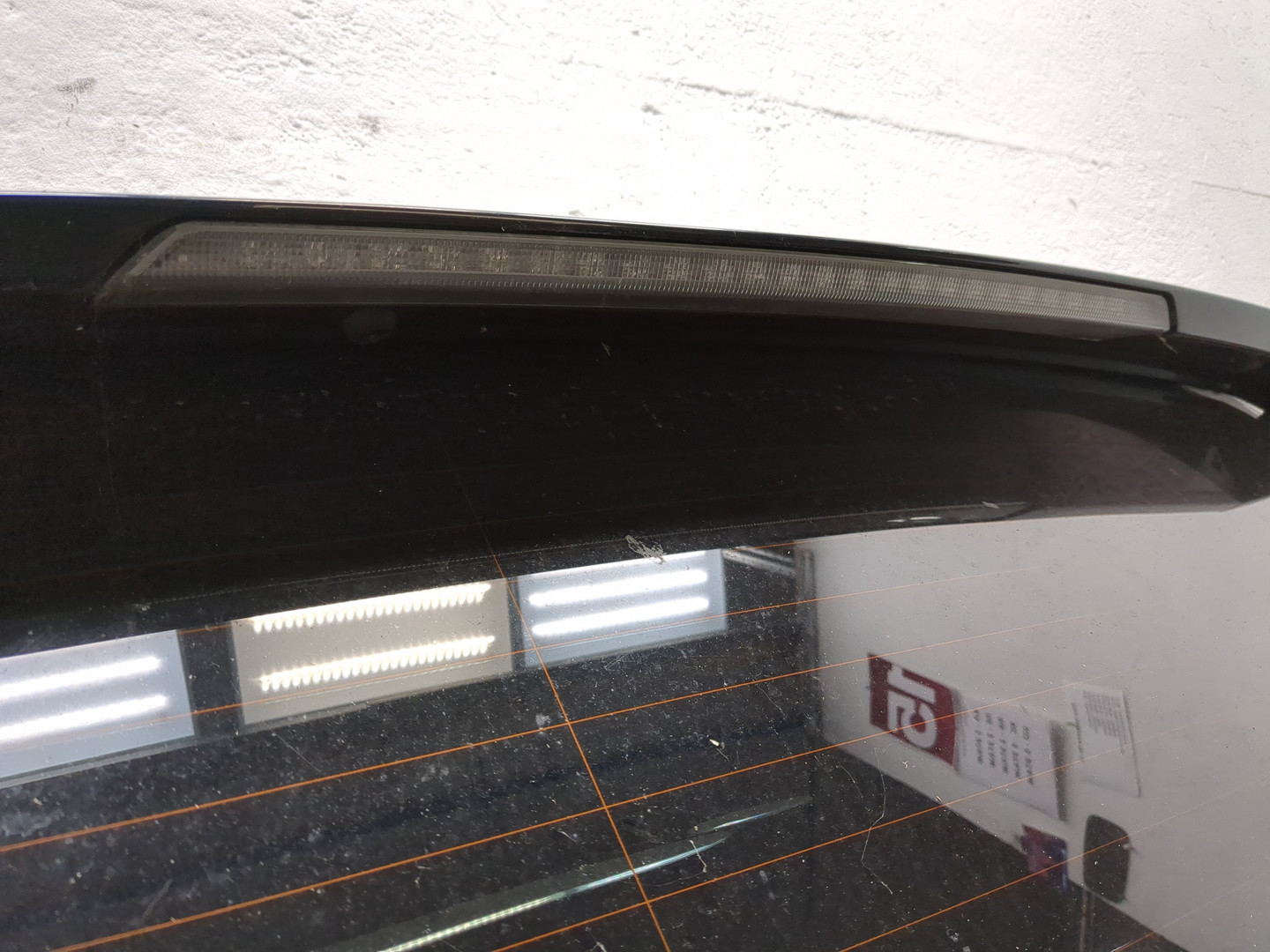 Дверь багажника