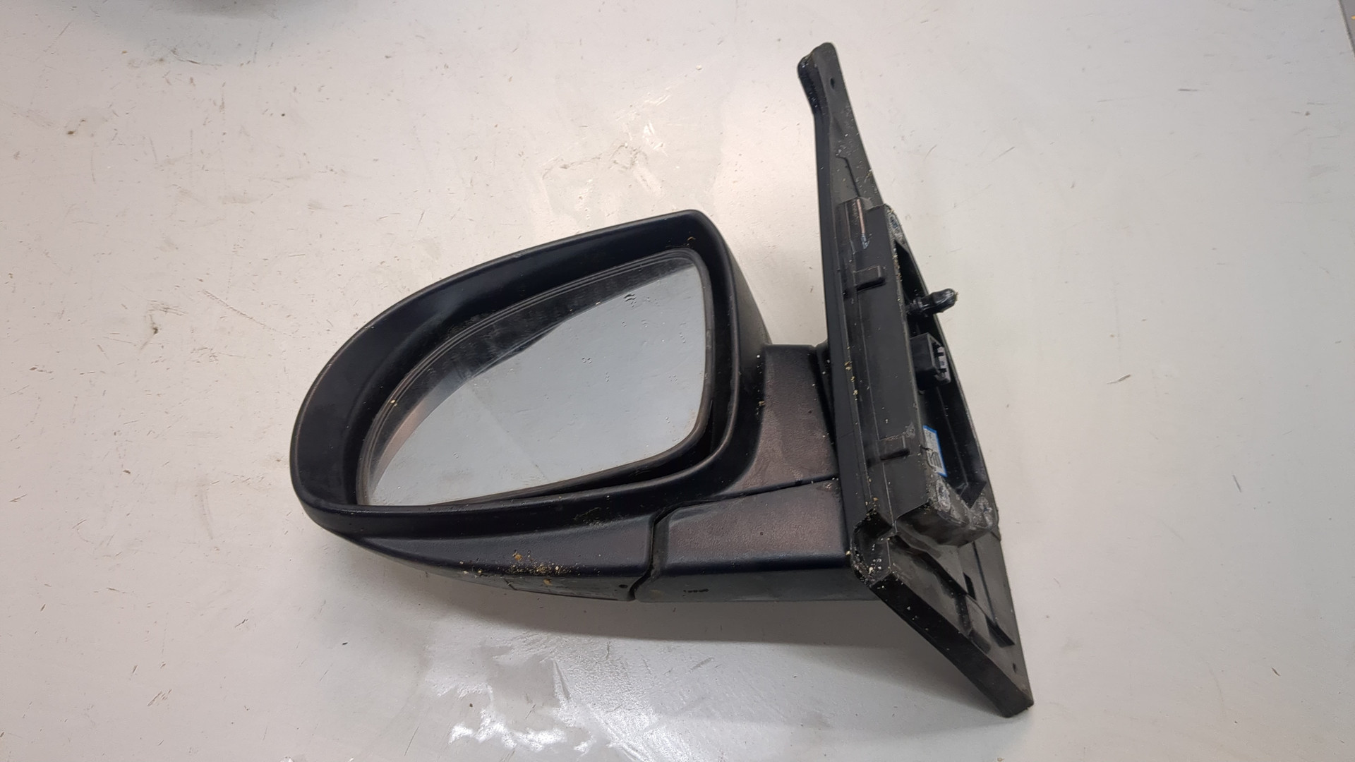 Зеркало левое электрическое