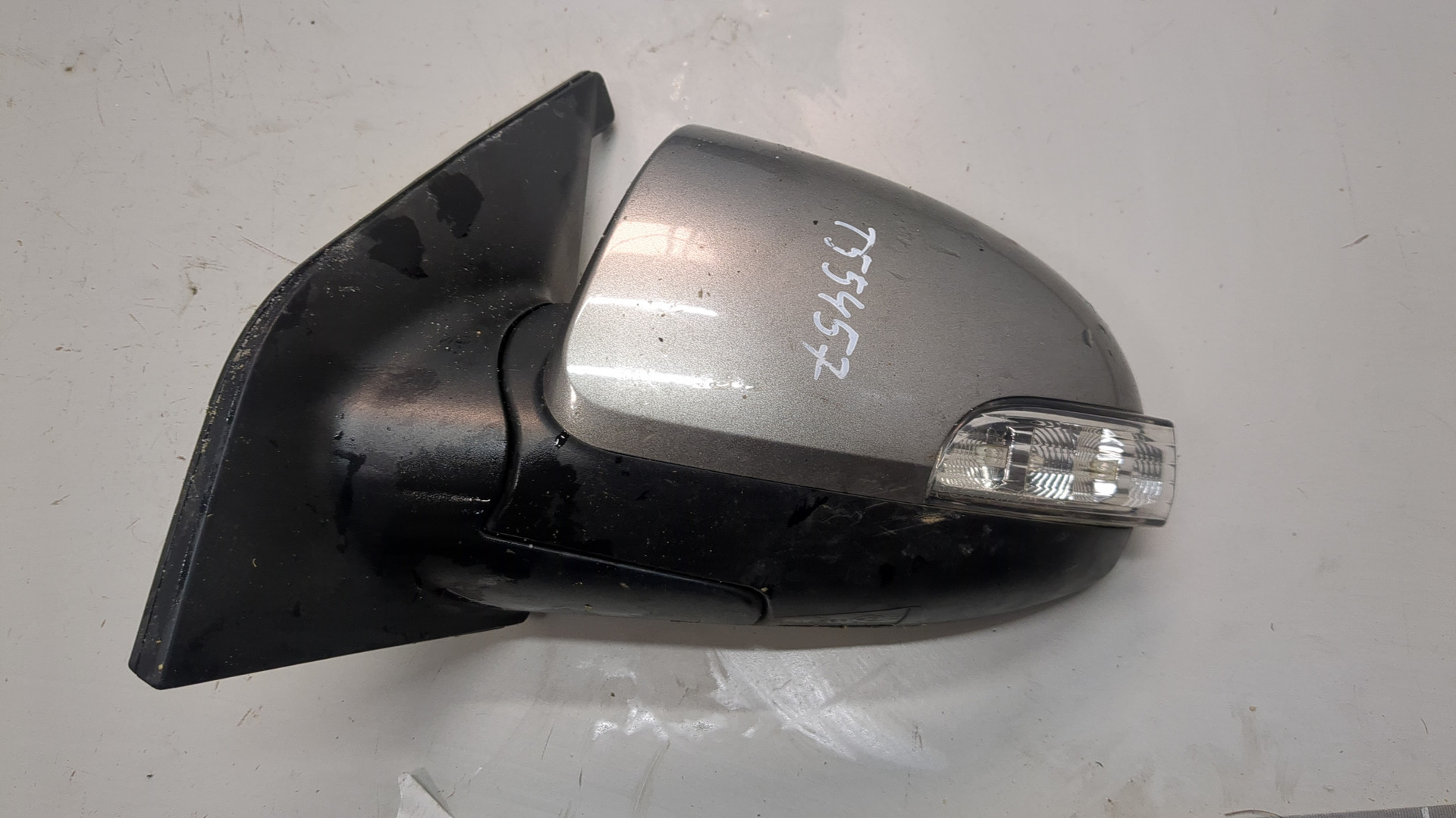 Зеркало левое электрическое