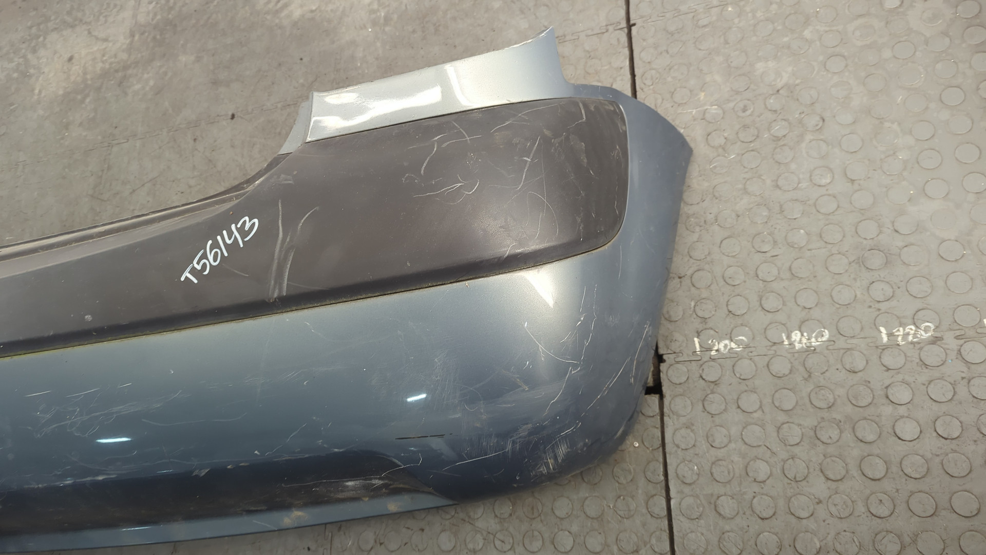 Бампер задний