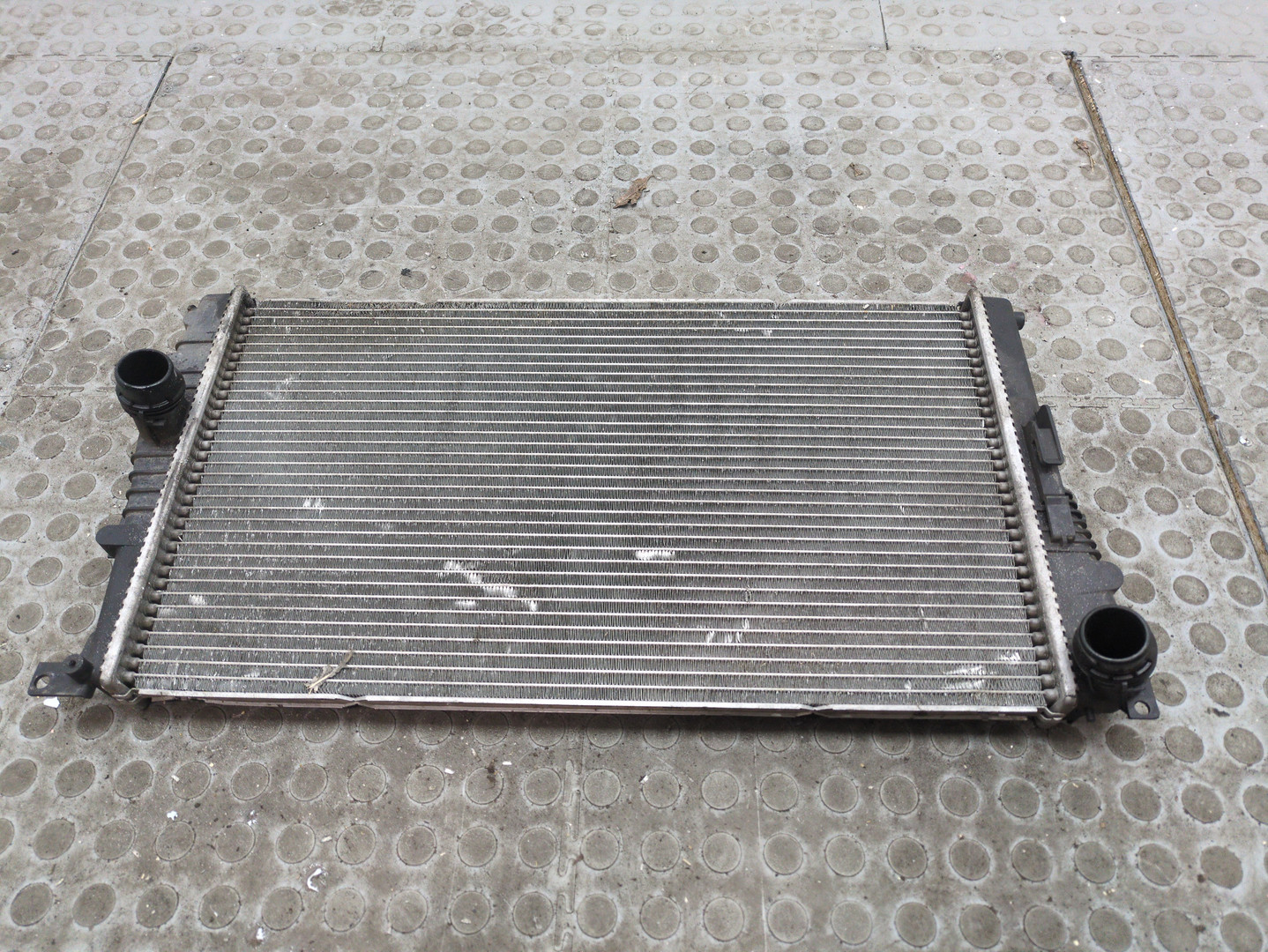 Радиатор охлаждения двигателя основной