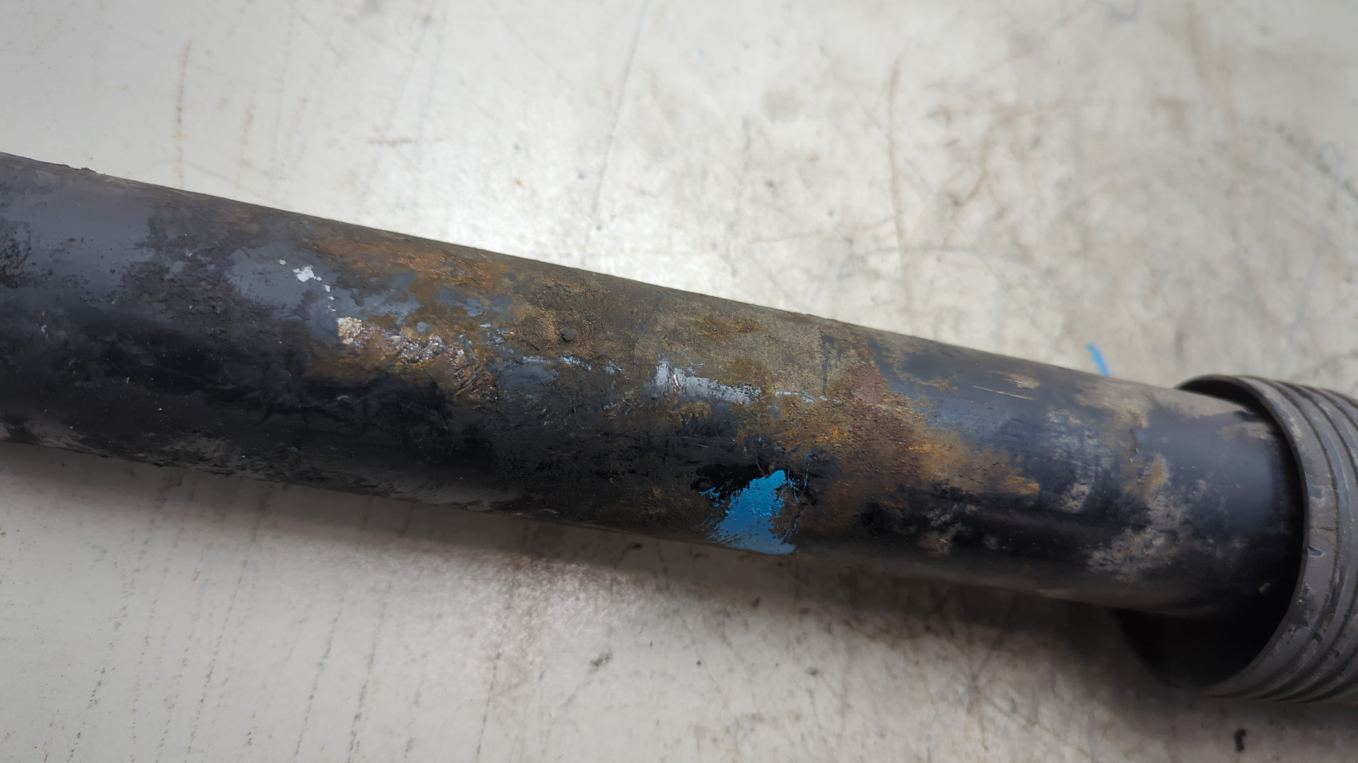 Амортизатор задний (стойка)