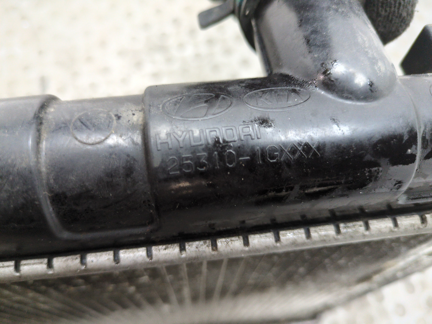 Радиатор охлаждения двигателя основной